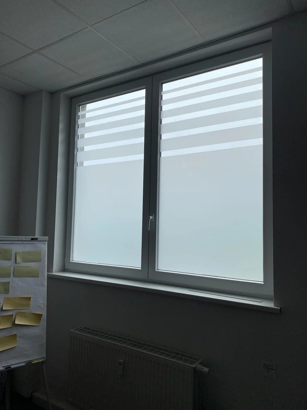 Folierte Fensterflächen in einem Innenraum
